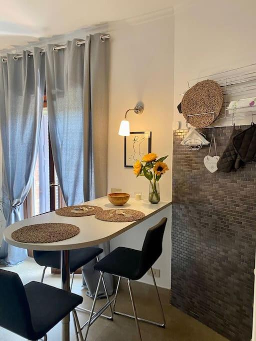 Apartamento A Casa Di Tina Genzano di Roma Exterior foto